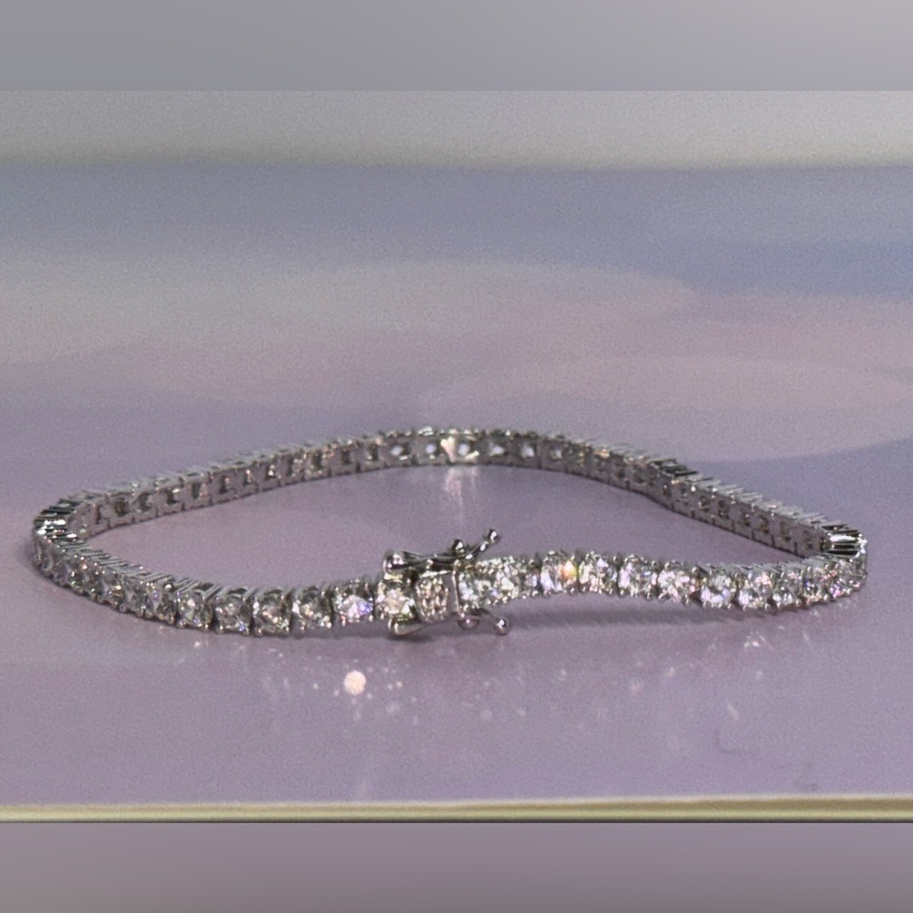 Elegant Silver & Cubic Zirconia 8” Tennis Bracelet W/ Safety Lock NWOT